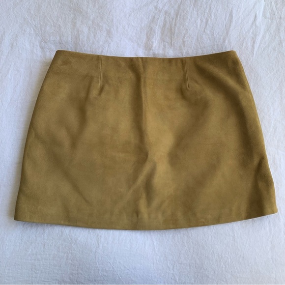 NWT Doen Courtney Goat Suede Button Pocket Mini Skirt Light Camel Tan - Picture 9 of 13